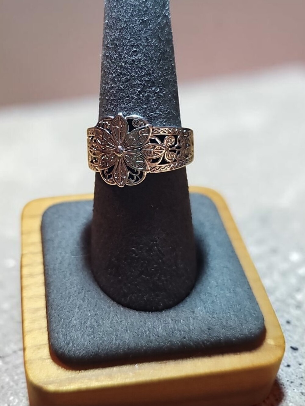 Sassified Boutique Nwt S925 Silver Floral Filigree Band Ring - Silver